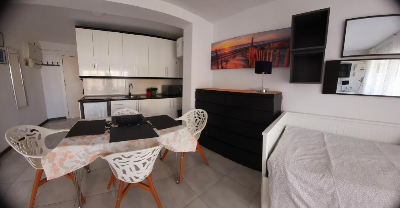 Happy Loix Apartamento Wifi Aa Benidorm Luaran gambar